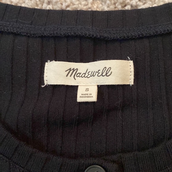 brand new basic black tshirt. size s - Picture 2 of 2